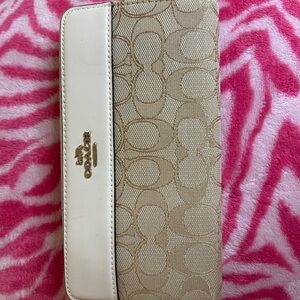 Coach Signature Wallet